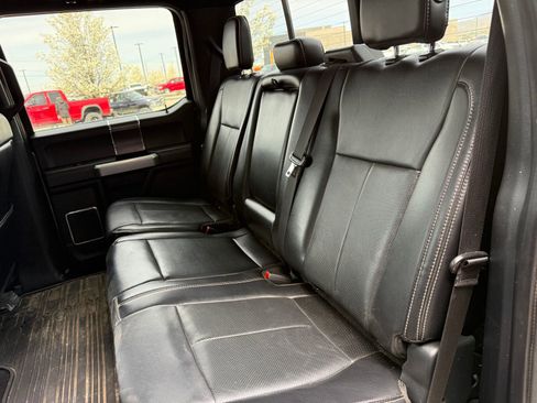 Used 2019 Ford F150 Lariat w/ Equipment Group 502A Luxury image 9