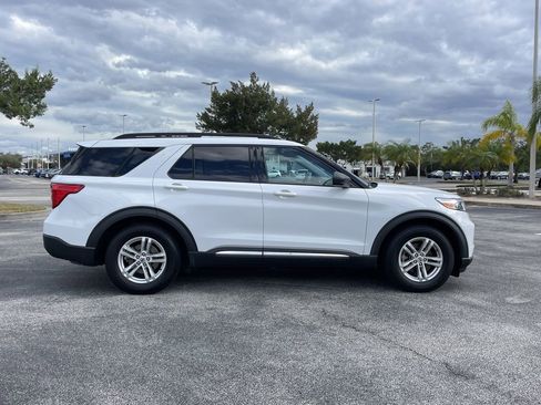 Used 2021 Ford Explorer XLT w/ Class III Trailer Tow Package image 3