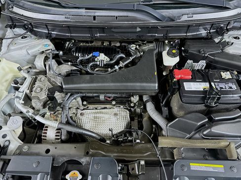 Used 2019 Nissan Rogue S FWD image 31