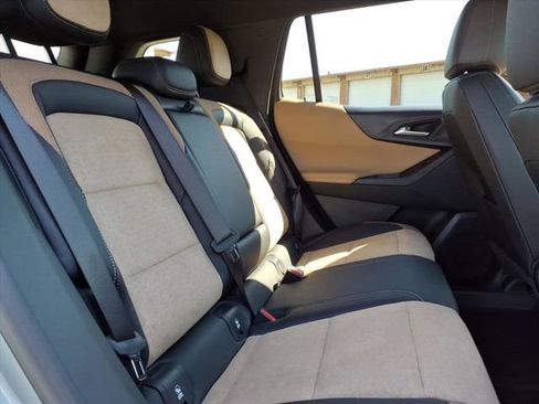 New 2026 Chevrolet Equinox ACTIV w/ Convenience Package III FWD image 5