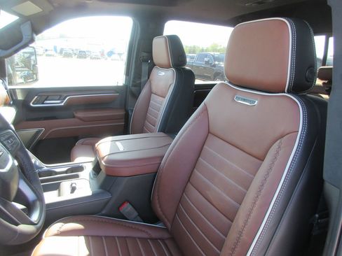 New 2026 GMC Sierra 3500 Denali Ultimate AWD/4WD image 12