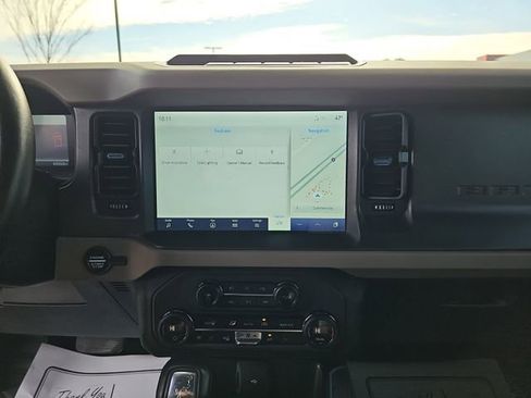 Used 2024 Ford Bronco Wildtrak AWD/4WD image 23