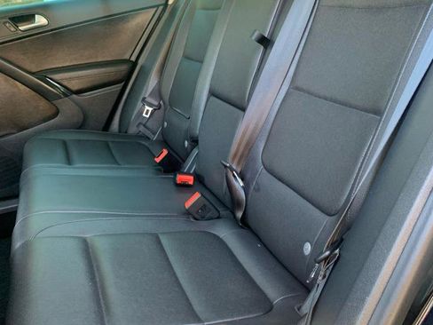 Used 2017 Volkswagen Tiguan Wolfsburg Edition image 8