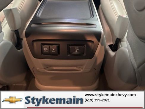 Used 2019 Toyota Sienna XLE w/ XLE Navigation Package image 15