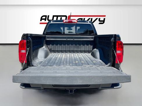 Used 2022 Chevrolet Colorado Z71 w/ Z71 Midnight Edition AWD/4WD image 23