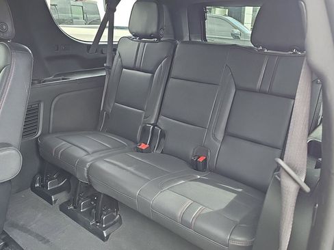 Used 2024 Chevrolet Suburban RST w/ Luxury Package AWD/4WD image 19