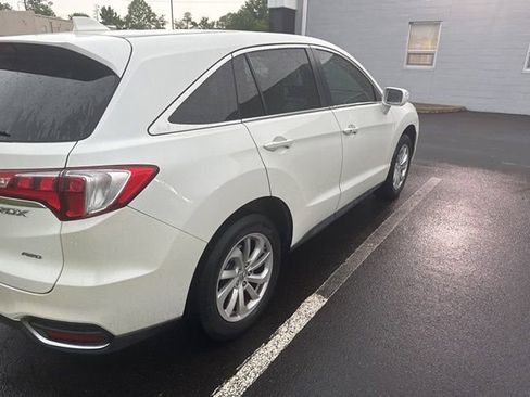 Used 2017 Acura RDX AWD w/ Technology Package image 3
