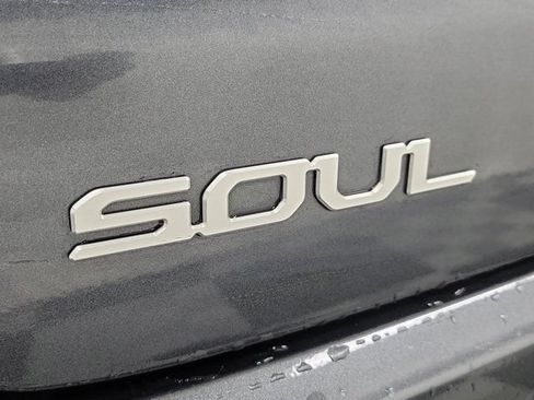 Certified 2023 Kia Soul LX FWD image 8