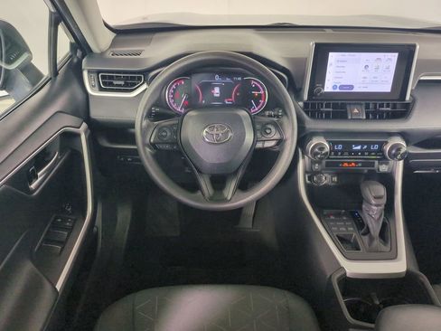 Used 2024 Toyota RAV4 XLE AWD/4WD image 18