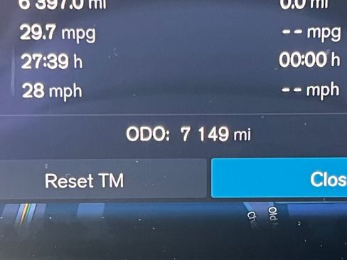 Used 2025 Volvo XC60 B5 Ultra AWD/4WD image 10