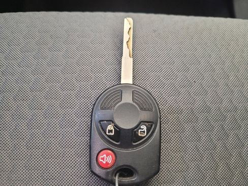 Used 2018 Ford Escape SE AWD/4WD image 32