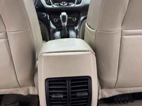 Used 2015 Ford Escape Titanium AWD/4WD image 24