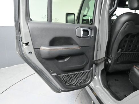 Used 2020 Jeep Gladiator Mojave AWD/4WD image 24