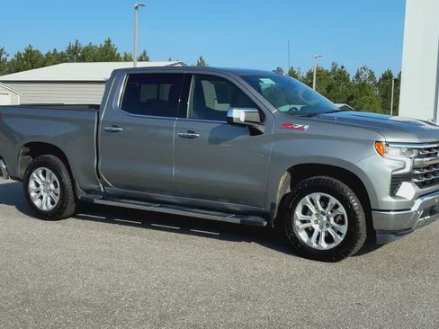 Used 2025 Chevrolet Silverado 1500 LTZ w/ LTZ Premium Package AWD/4WD image 2