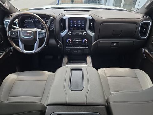 Certified 2022 GMC Sierra 1500 SLT w/ SLT Premium Package AWD/4WD image 11