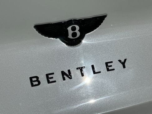 New 2025 Bentley Bentayga image 31