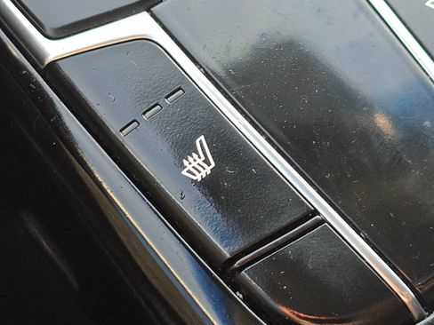 Used 2017 Kia Cadenza Premium w/ Luxury Package image 23