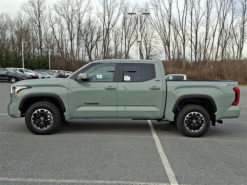 New 2026 Toyota Tundra SR5 image 8