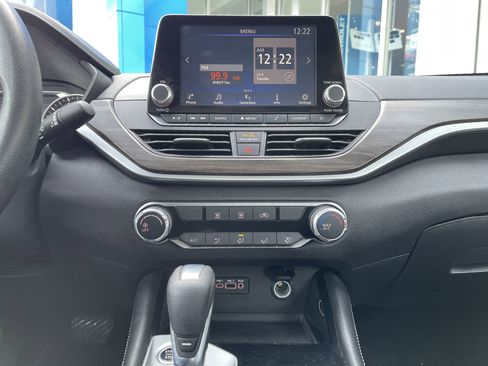 Used 2023 Nissan Altima 2.5 SV image 25