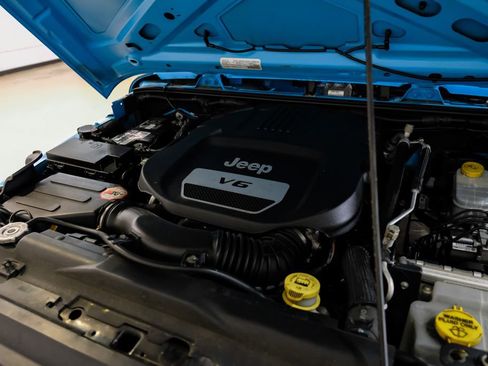 Used 2017 Jeep Wrangler Unlimited Sport AWD/4WD image 45