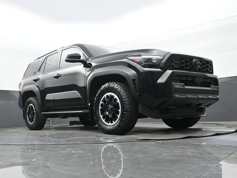 Used 2025 Toyota 4Runner TRD Off-Road Premium AWD/4WD image 25