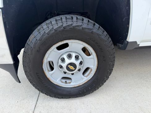 Used 2018 Chevrolet Silverado 2500 LT AWD/4WD image 78
