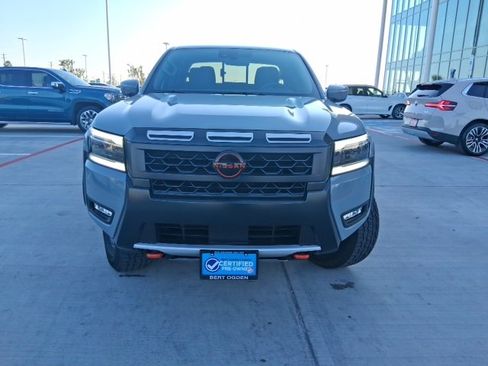 Certified 2025 Nissan Frontier PRO-4X image 2