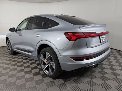 Used 2023 Audi e-tron Prestige w/ Prestige Package AWD/4WD image 3