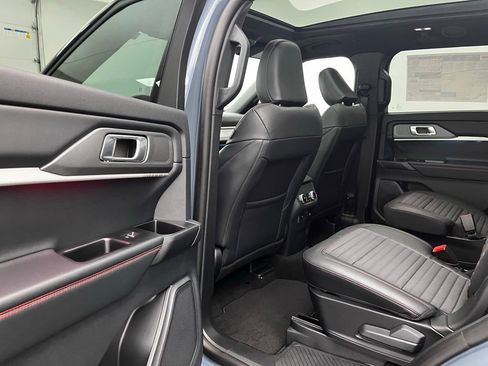 New 2026 Ford Explorer ST-Line w/ ST-Line Street Pack image 26