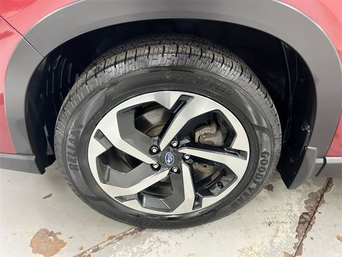 Used 2022 Subaru Forester Touring image 28