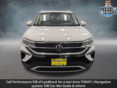 Used 2024 Volkswagen Taos SEL AWD/4WD image 2