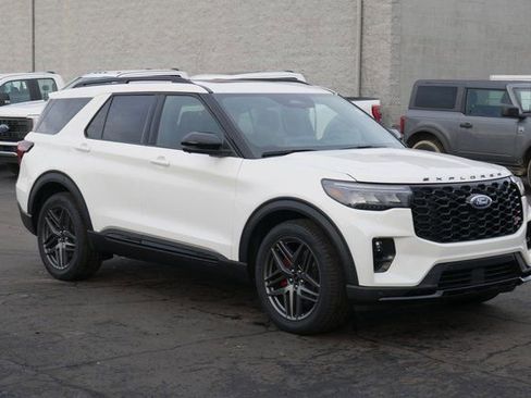 New 2026 Ford Explorer ST w/ Sun And Sound Package image 8