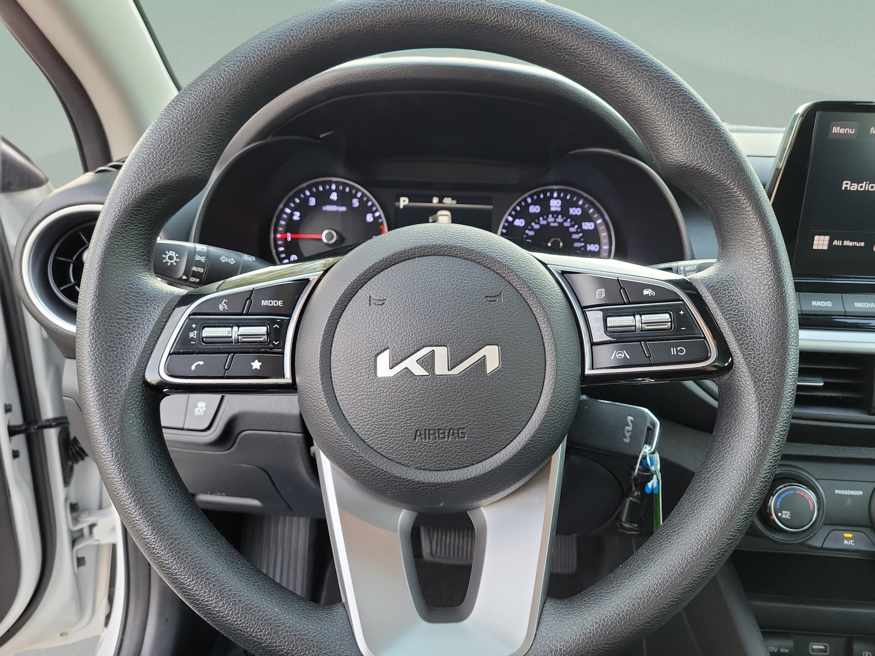 Used 2024 Kia Forte LXS w/ LXS Technology Package FWD image 16