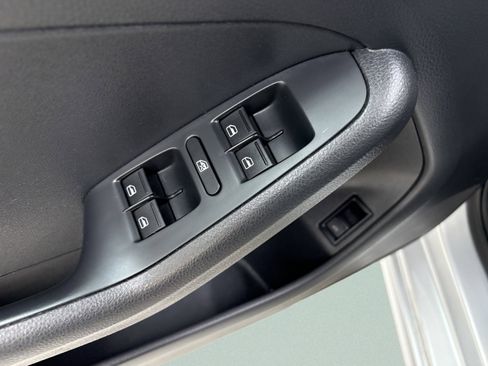 Used 2015 Volkswagen Jetta SE FWD image 20