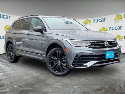 Used 2022 Volkswagen Tiguan SE R-Line
