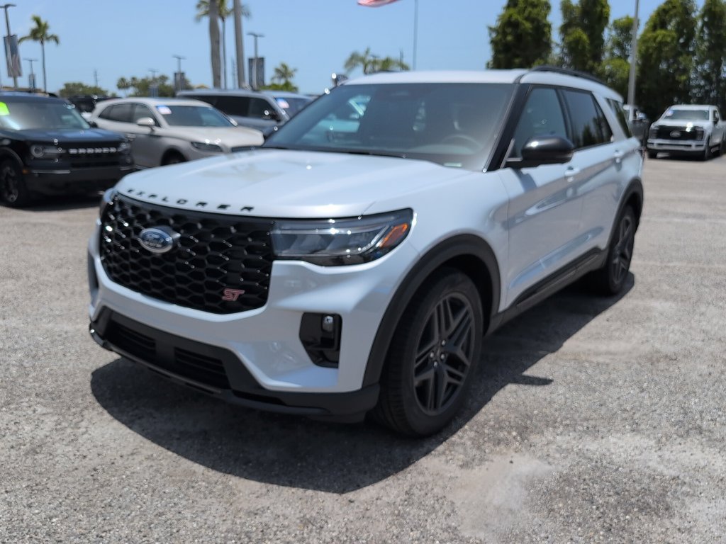 New 2026 Ford Explorer ST w/ Sun And Sound Package AWD/4WD image 6
