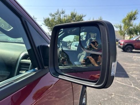 Used 2022 RAM 1500 Big Horn AWD/4WD image 11