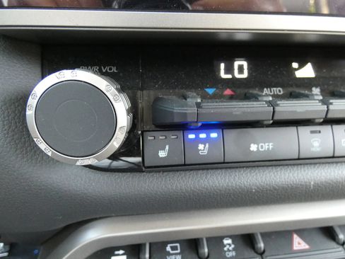 Used 2024 Toyota Tundra Limited w/ TRD Off-Road Package AWD/4WD image 67