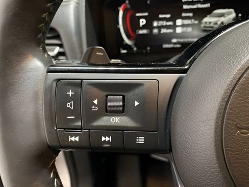 Certified 2021 Nissan Rogue Platinum AWD/4WD image 14
