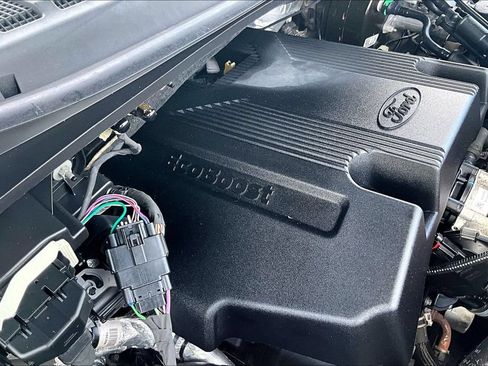 Used 2018 Ford F150 Lariat w/ Equipment Group 502A Luxury AWD/4WD image 35