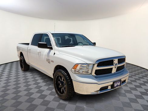 Used 2020 RAM 1500 Classic SLT AWD/4WD image 6