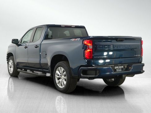 Used 2020 Chevrolet Silverado 1500 Custom w/ Trailering Package image 3