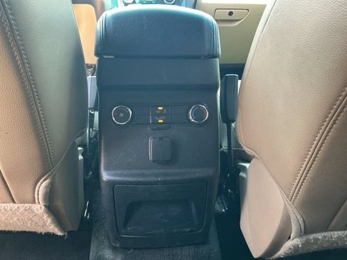Used 2017 Ford Explorer XLT w/ Equipment Group 202A FWD image 17