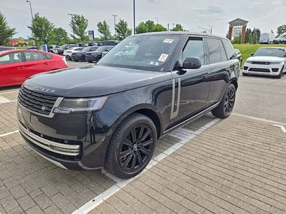Used 2025 Land Rover Range Rover SE