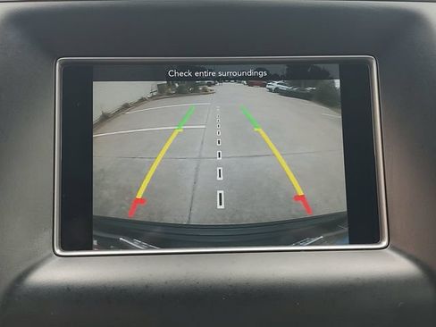 Used 2018 Jeep Grand Cherokee Laredo RWD image 15