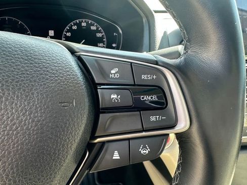 Used 2021 Honda Accord Touring image 12