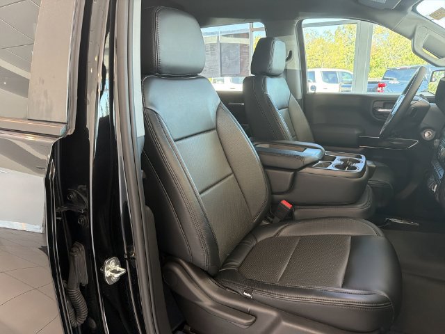 Used 2021 Chevrolet Silverado 1500 Custom Trail Boss w/ Midnight Edition AWD/4WD image 19