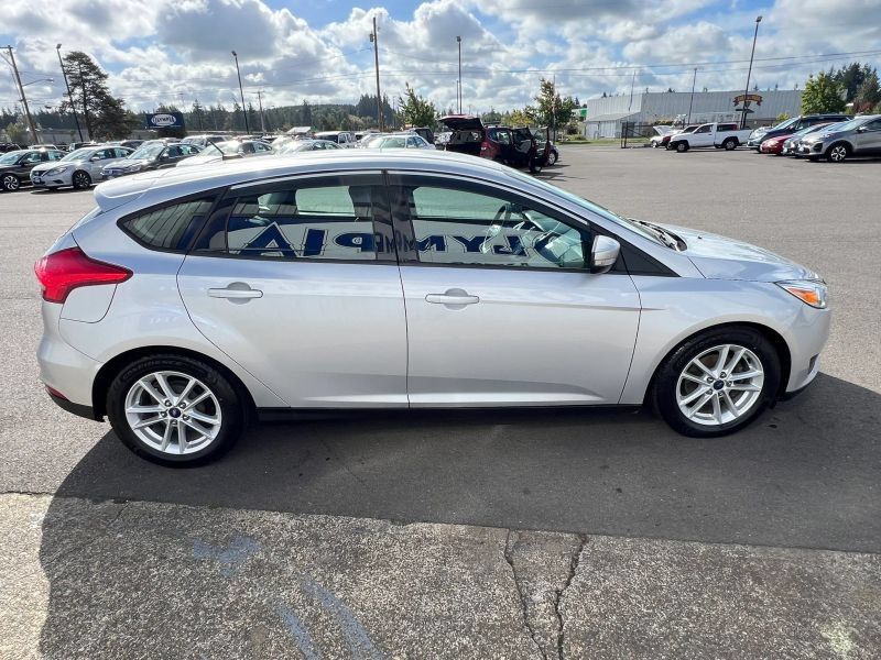 Used 2016 Ford Focus SE FWD image 7