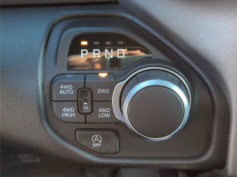 New 2026 RAM 1500 Big Horn AWD/4WD image 18