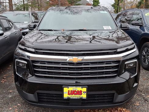 New 2026 Chevrolet Traverse LT w/ Driver Confidence Package image 2